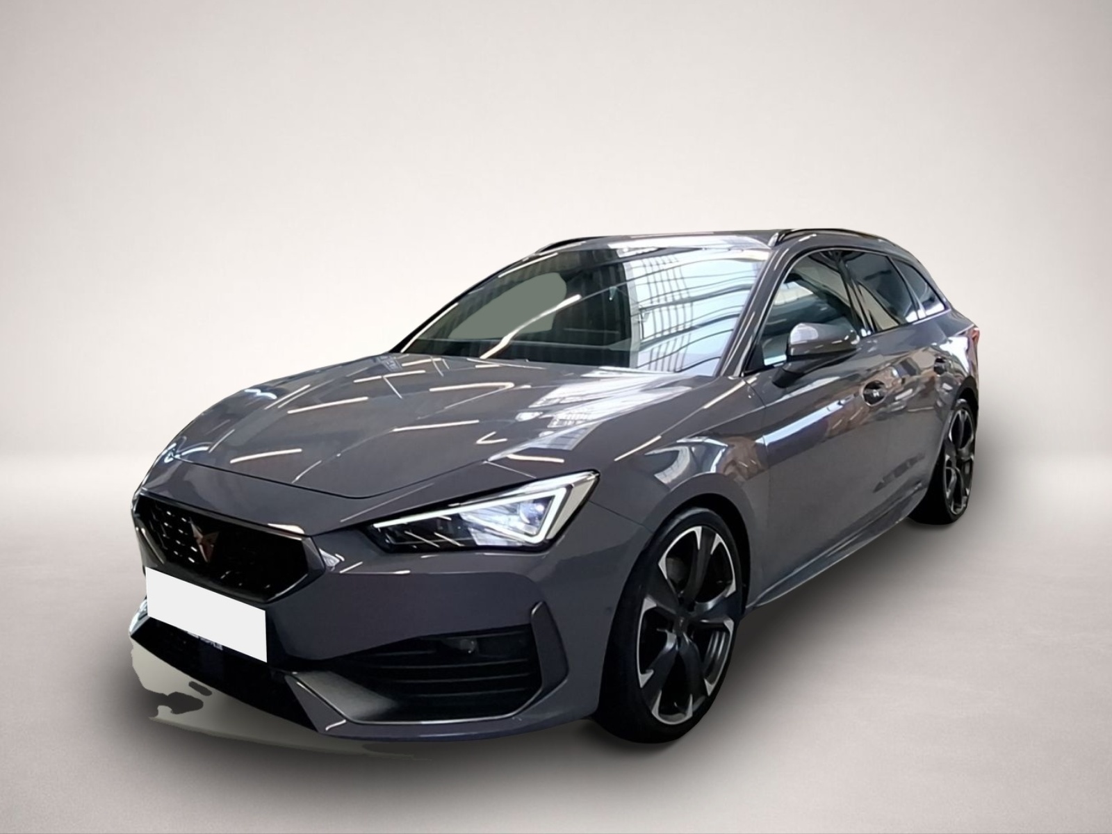 Fotografie Seat Leon Sportstourer VZ 2.0 TSI 4Drive 7-Gang DSG