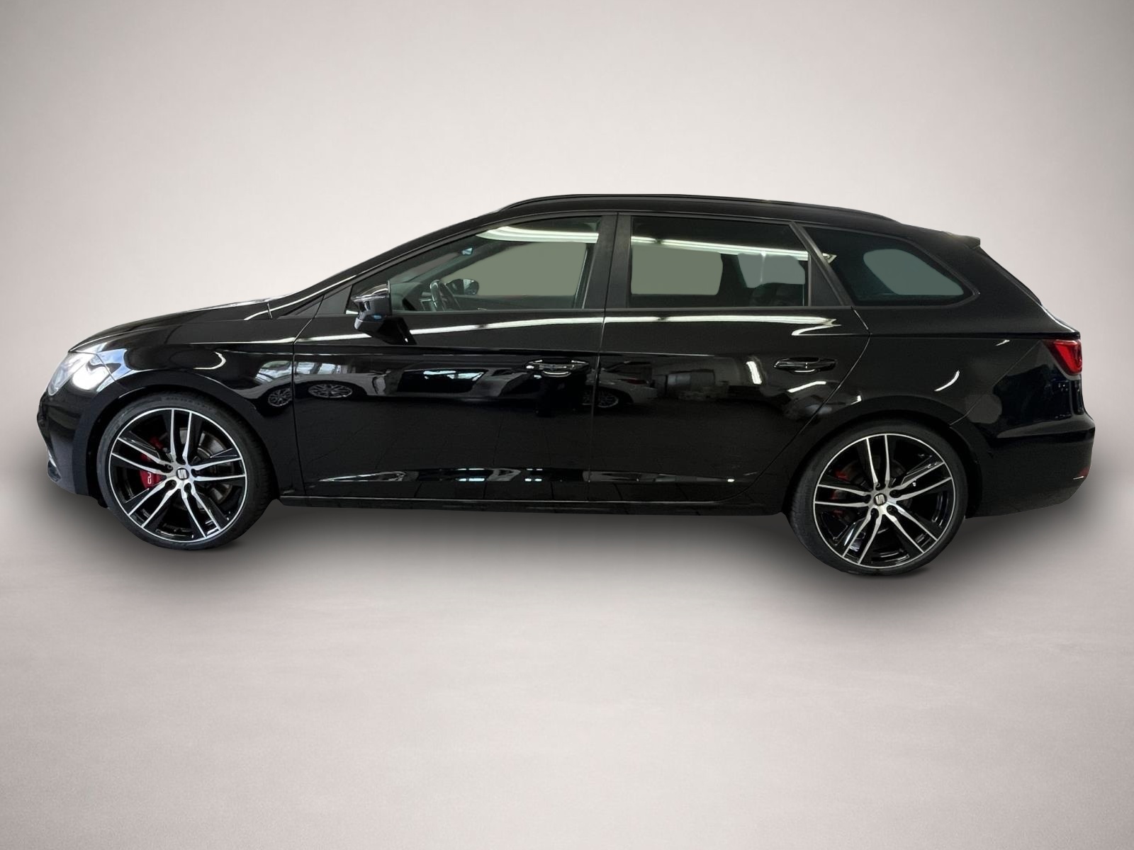 Bild 3 Seat Leon ST 2.0 TSI DSG Cupra 300 PANO BEATS REAR VI