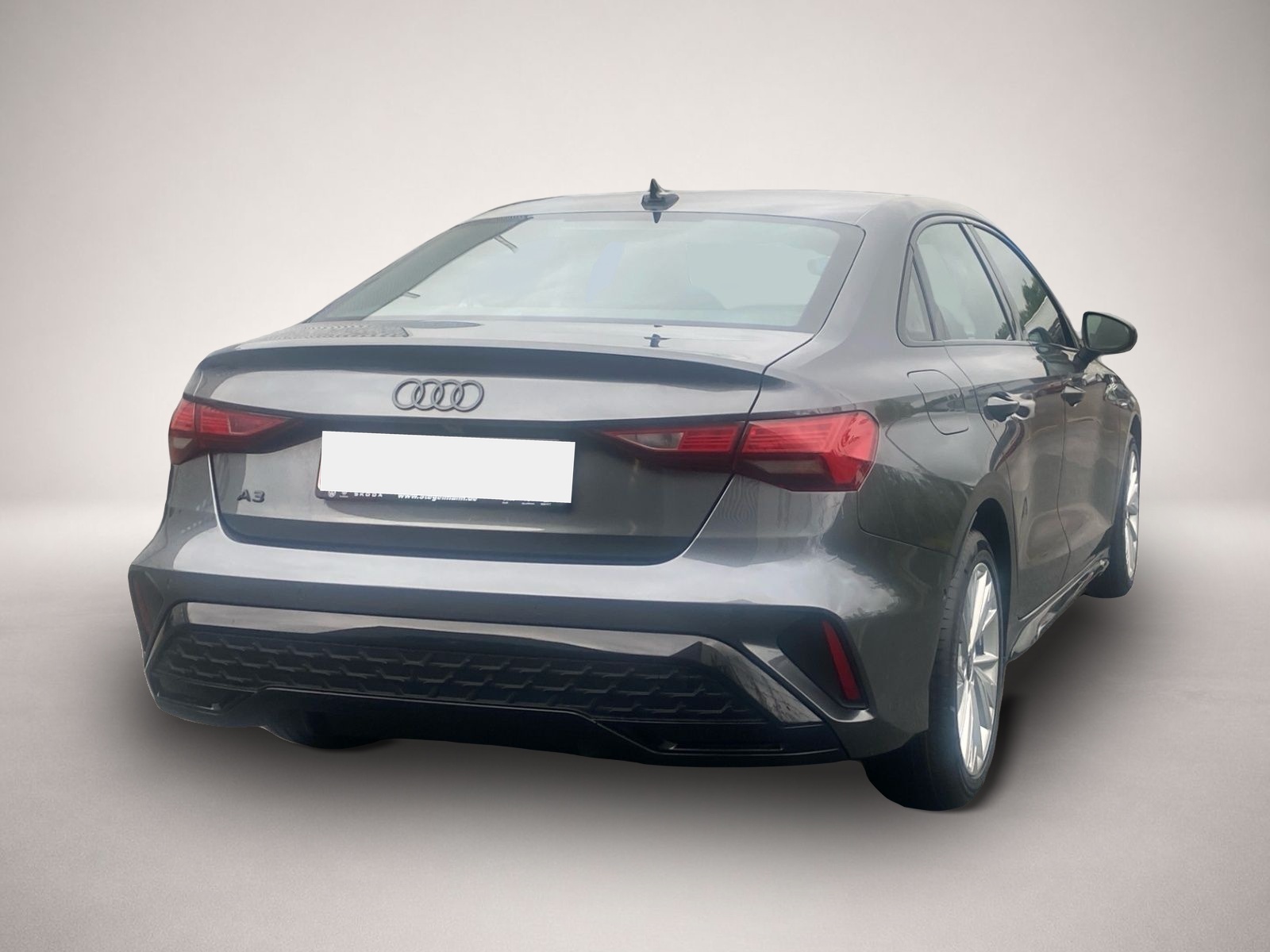 Fotografie 5 des Audi A3 Lim 30 TFSI S-tronic S-Line *Kamera*Navi*Schw