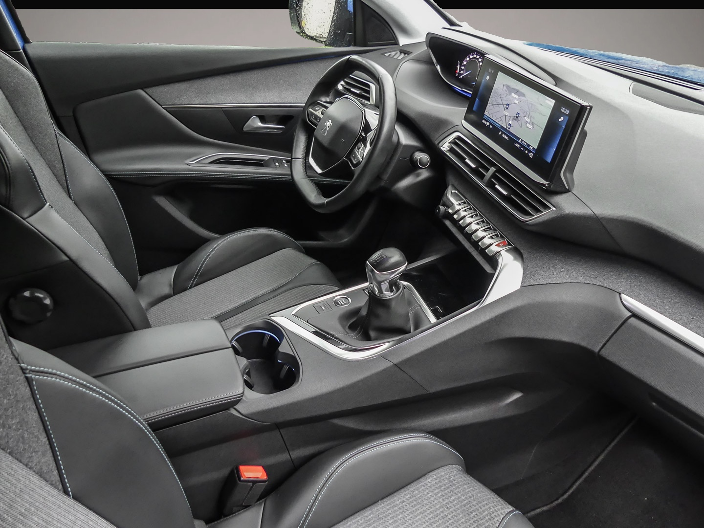 Bild 4 Peugeot 3008 Allure Pack 1.2 PureTech 130 EU6d Navi Digi