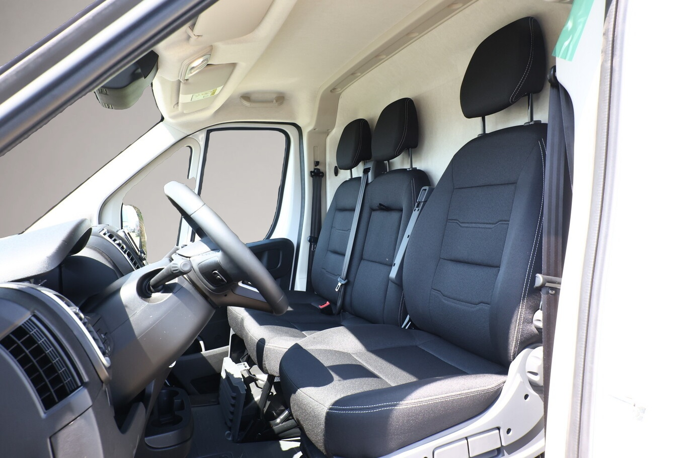 Bild 5 Citroën Jumper 35+ L3H2 AT CarPlay CargoP PremiumC AHK