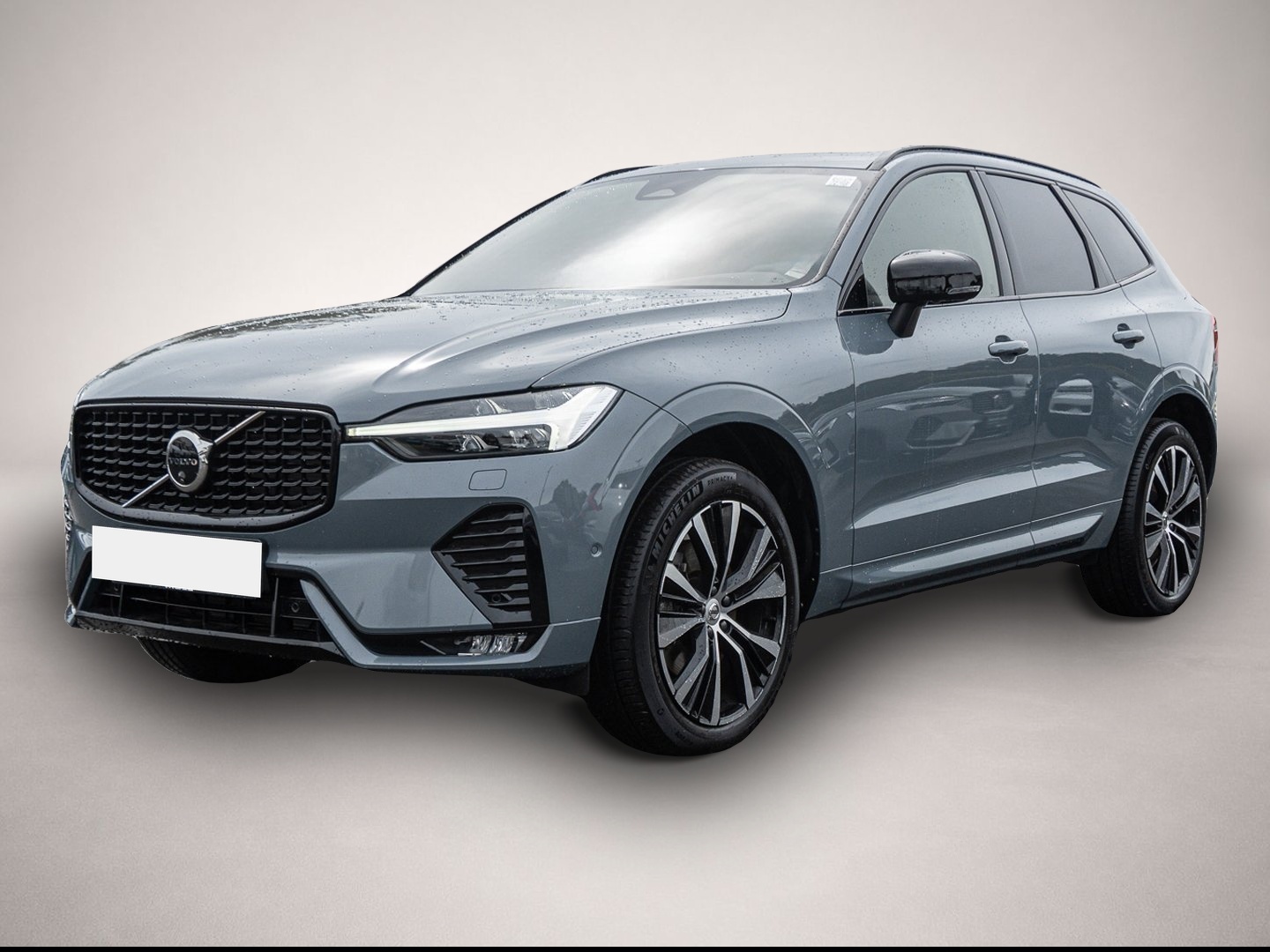 Fotografie Volvo XC60 B4 AWD Plus Dark AHK Pano 360Grad
