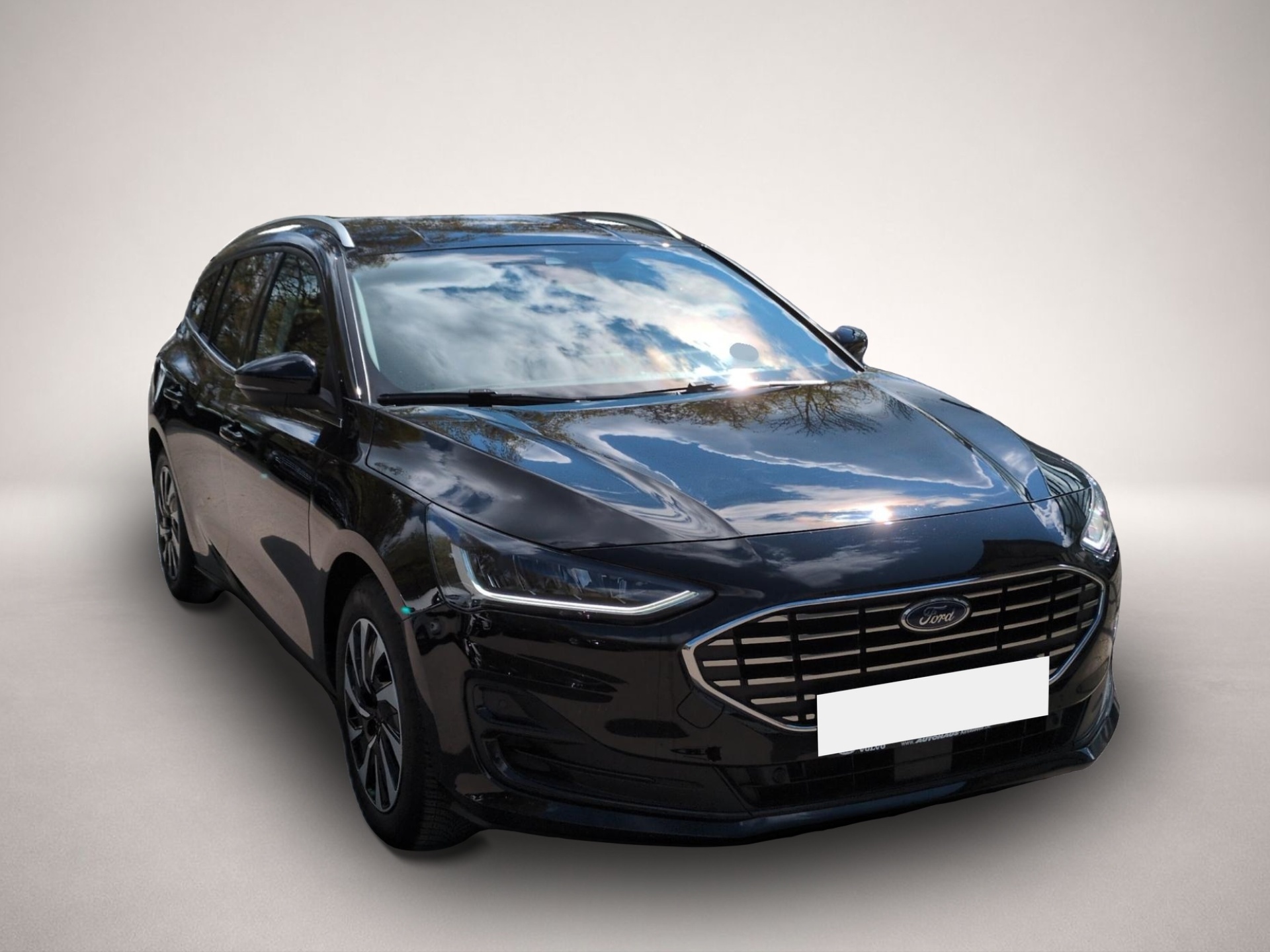 Fotografie 4 des Ford Focus Turnier 1.0 EcoBoost Titanium Bluetooth Na