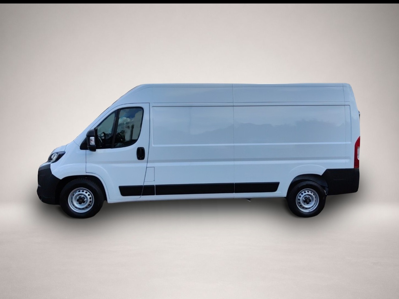 Bild 3 Opel Movano Cargo L3H2 BlueHDI 140 PS AT8 + Techno +