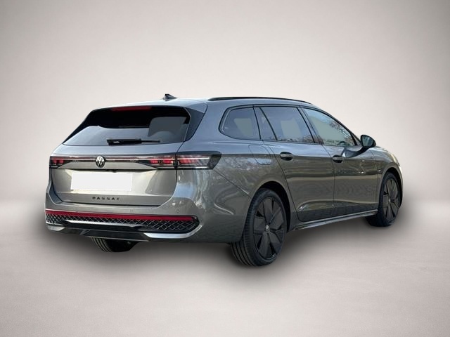 Bild 2 Volkswagen Passat Variant R-Line AHK+PANO+NAVI+Head-UP+Matrix-LED+ACC 2.0.