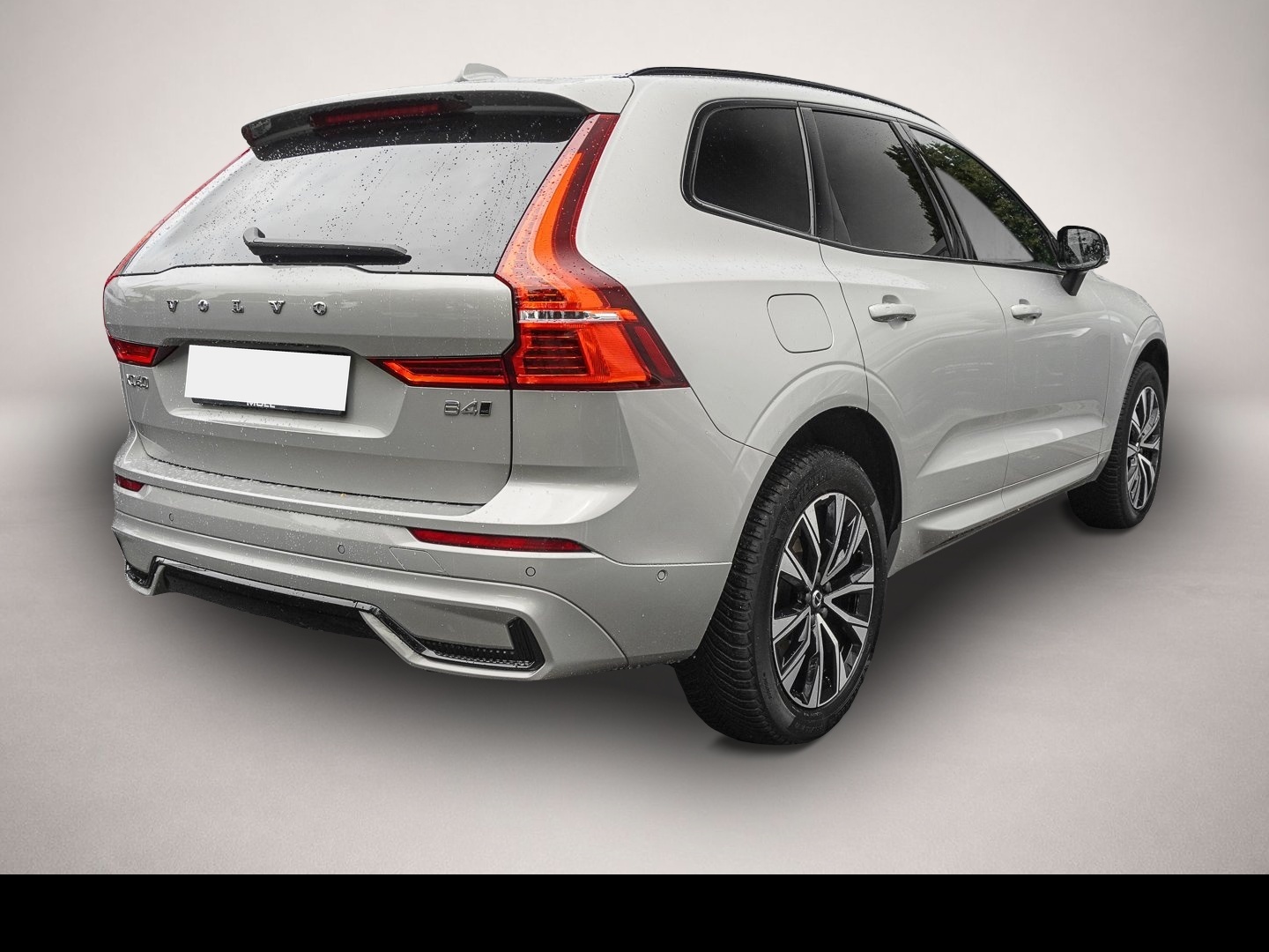 Fotografie 3 des Volvo XC60 B4 AWD Plus Dark Plus Dark AWD