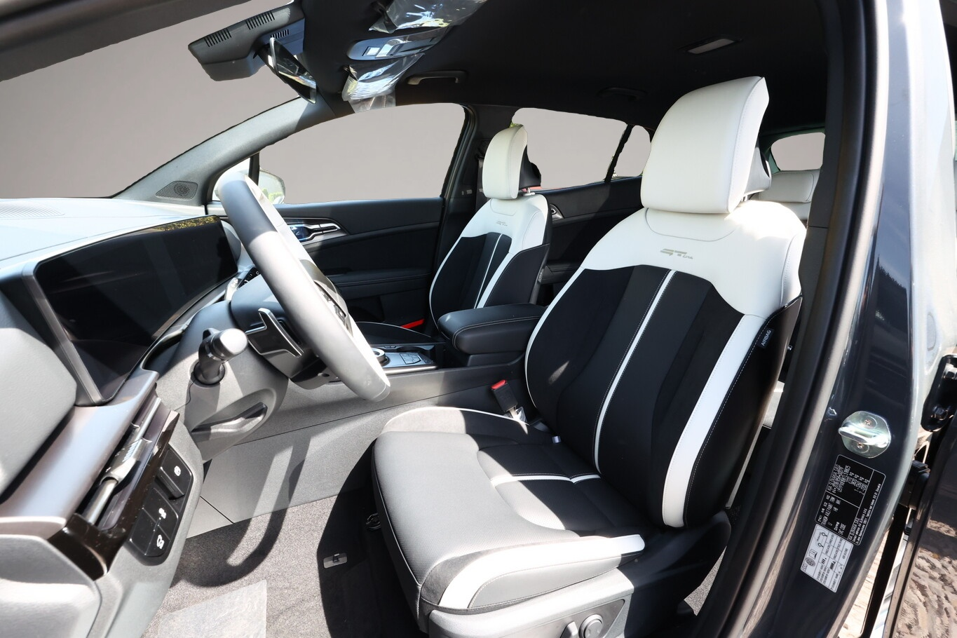 Fotografie 5 des Kia Sportage GT-Line AT LED+ 4xSHZ DigC ACC 360° Kam