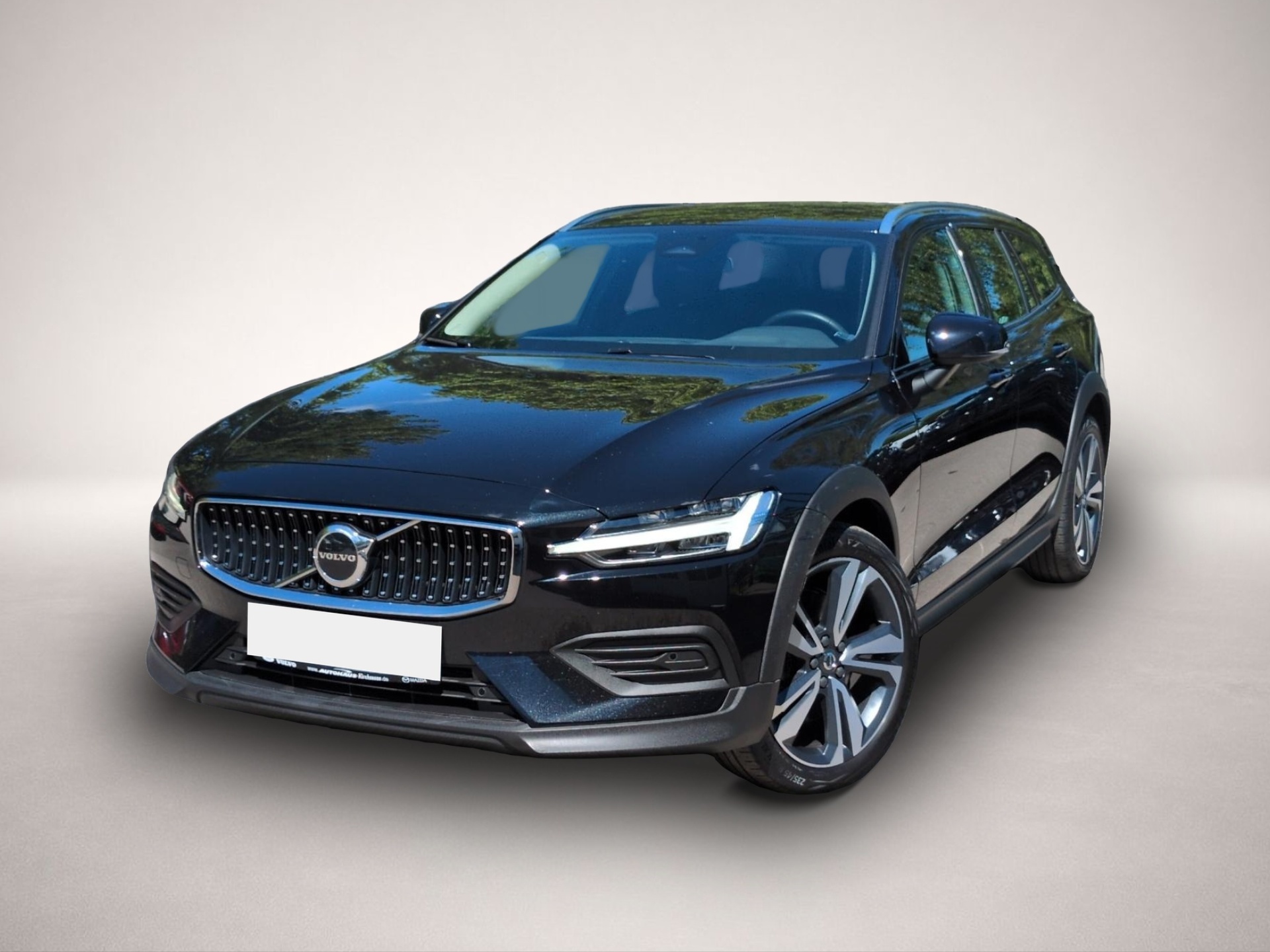 Fotografie 1 des Volvo V60 Cross Country B4 (Diesel) Plus AWD Automatik