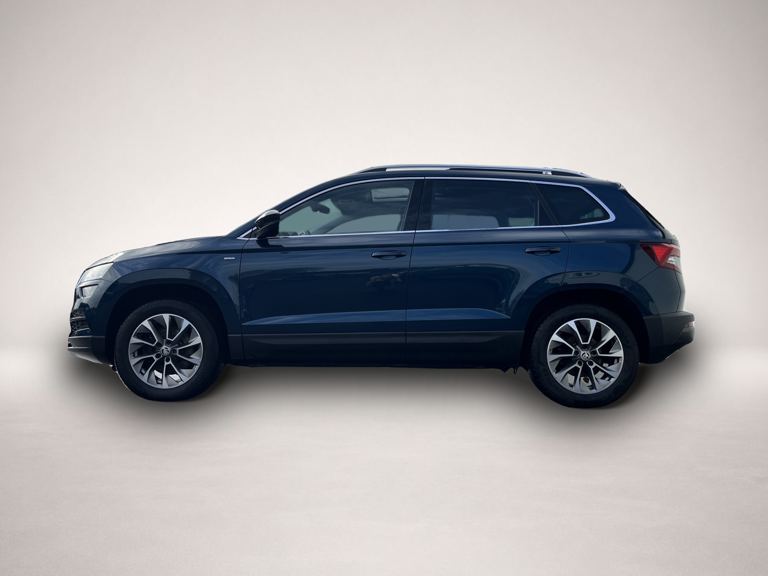 Fotografie Skoda Karoq 2.0 TDI DSG 4x4 Clever AHK PANO 4xSHZ Virt