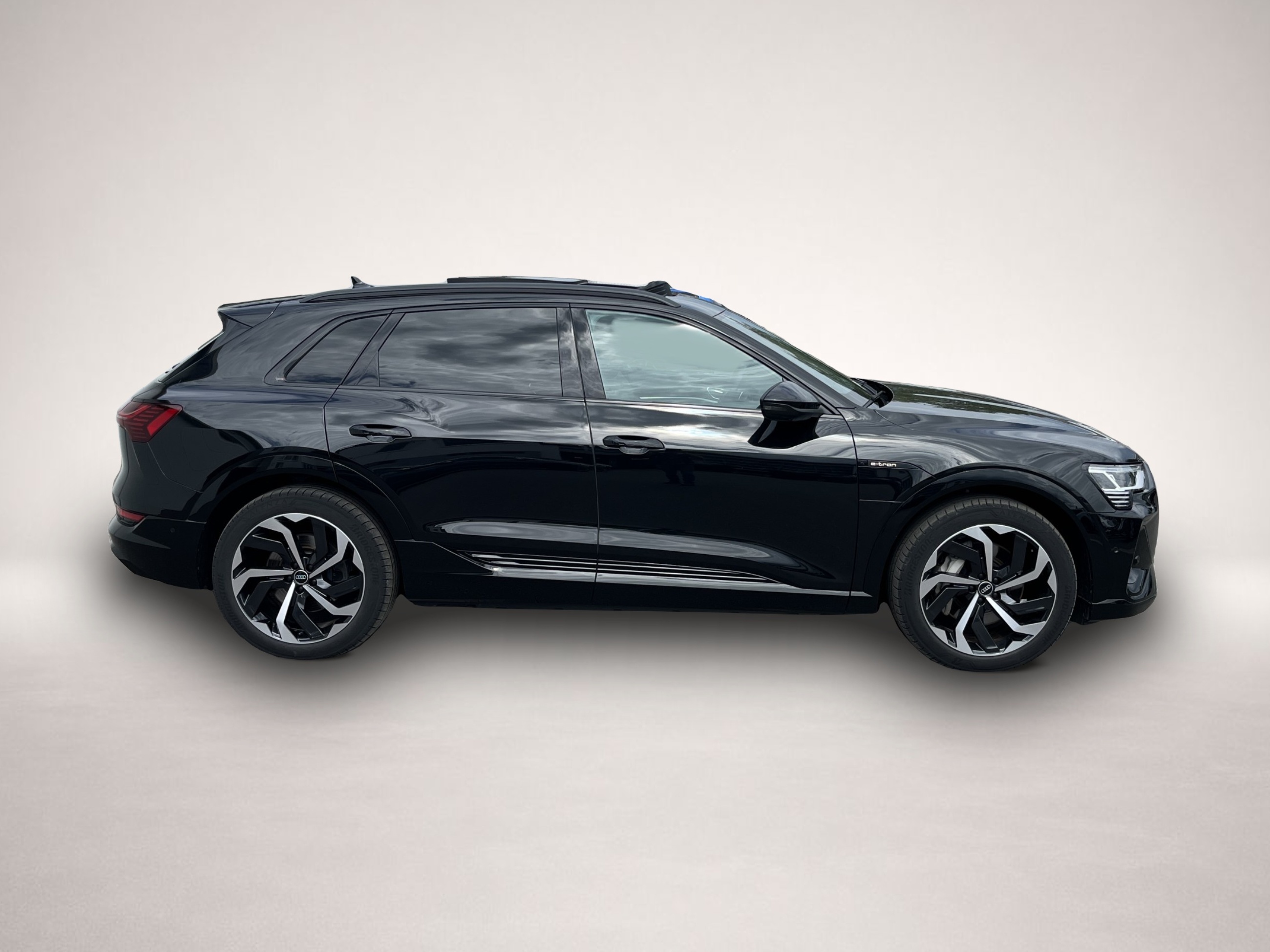Bild 4 Audi e-tron 55 S line 237¤ m.20% Anz. AHK PANO Navi L