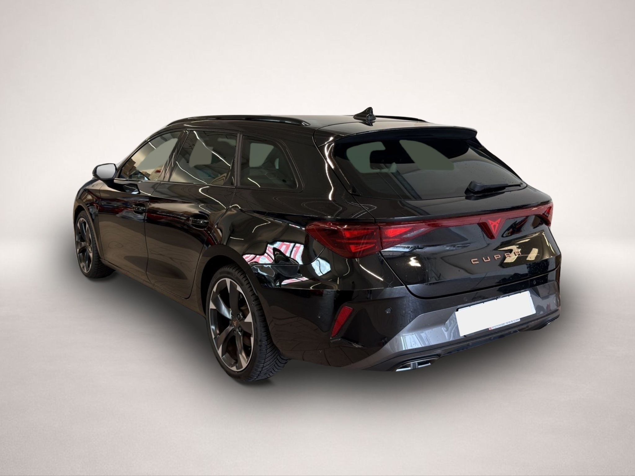 Bild 4 Cupra Leon SP 1.5 eTSI DSG LED NAVI ACC SIDEASS PARKAS