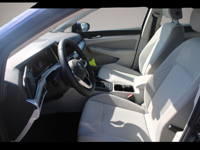 Bild 3 Volkswagen Golf 8 VIII Variant 1.5 TSI Life ACC/Einparkhi/M