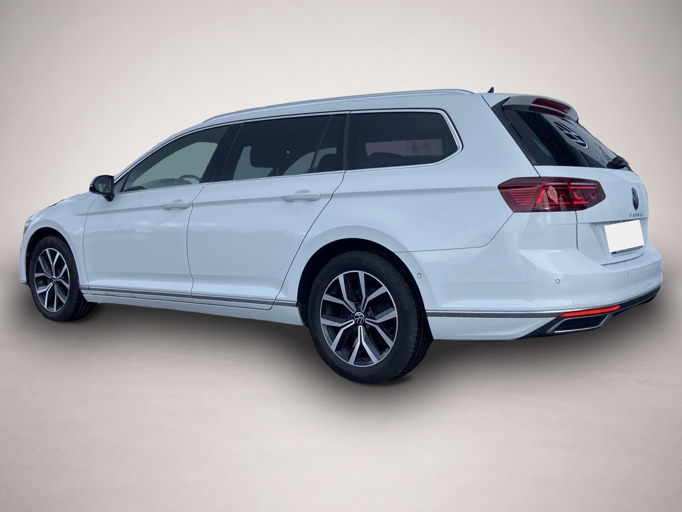 Bild 3 Volkswagen Passat Variant 2.0 TDI DSG Elegance STANDHEIZUNG