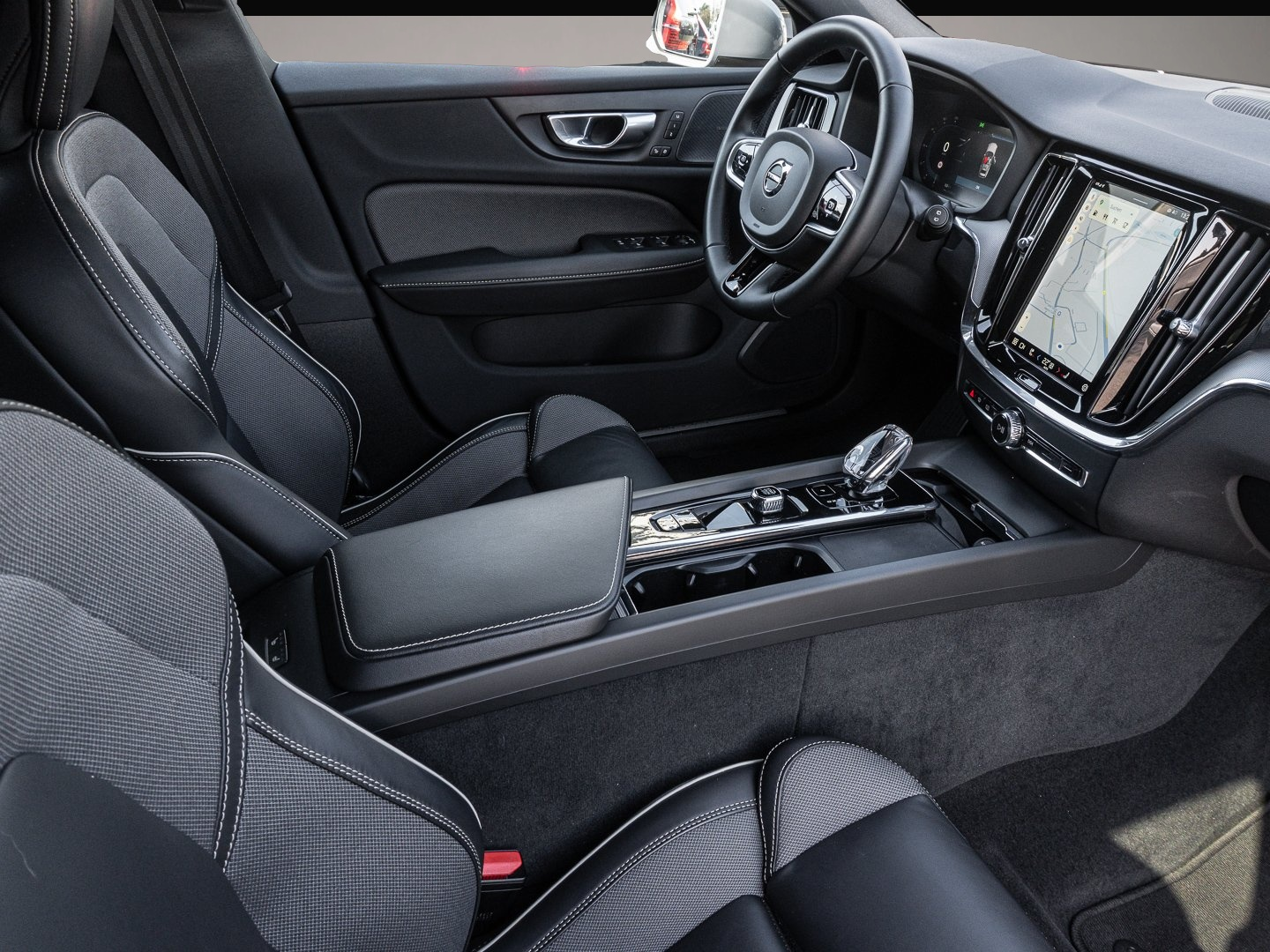 Bild 6 Volvo V60 Cross Country B4 AWD Plus LED Harman/Karon 3