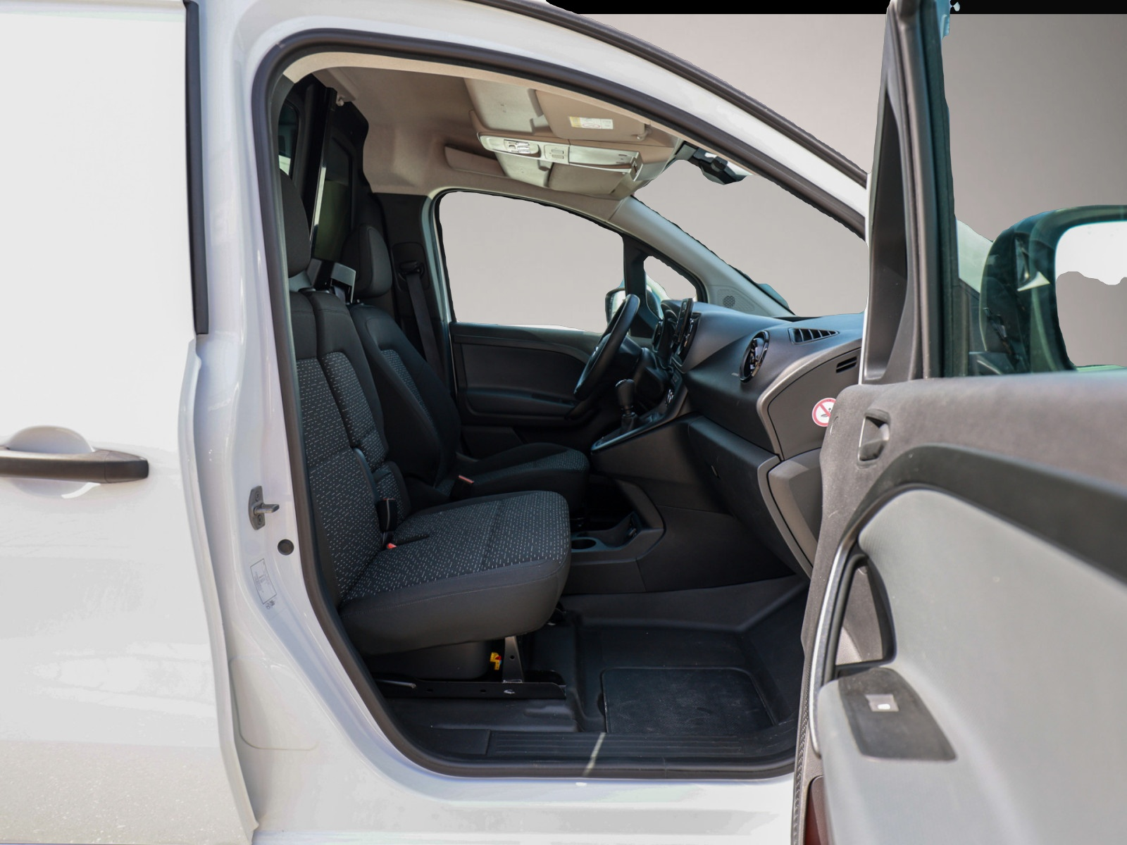 Bild 2 Mercedes-Benz Citan