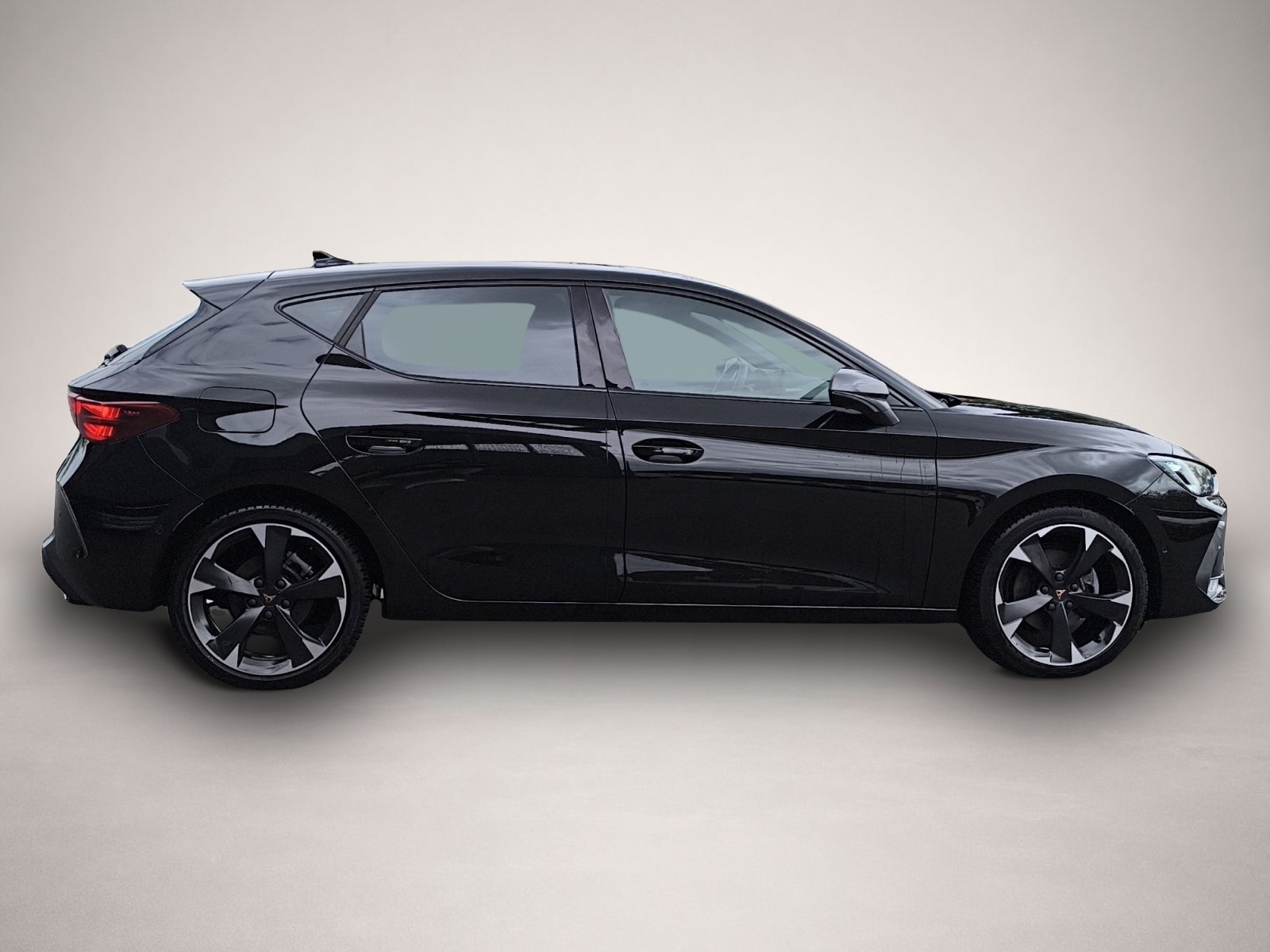Bild 8 Cupra Leon 2.0 TDI DSG 5-J-G NAVI ACC KESSY 18LM RFK P