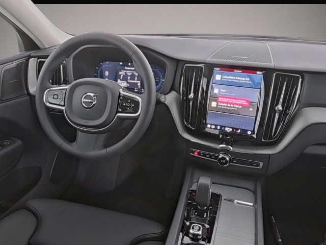 Bild 6 Volvo XC60 Plus Dark Recharge Plug-In Hybrid AWD HUD S