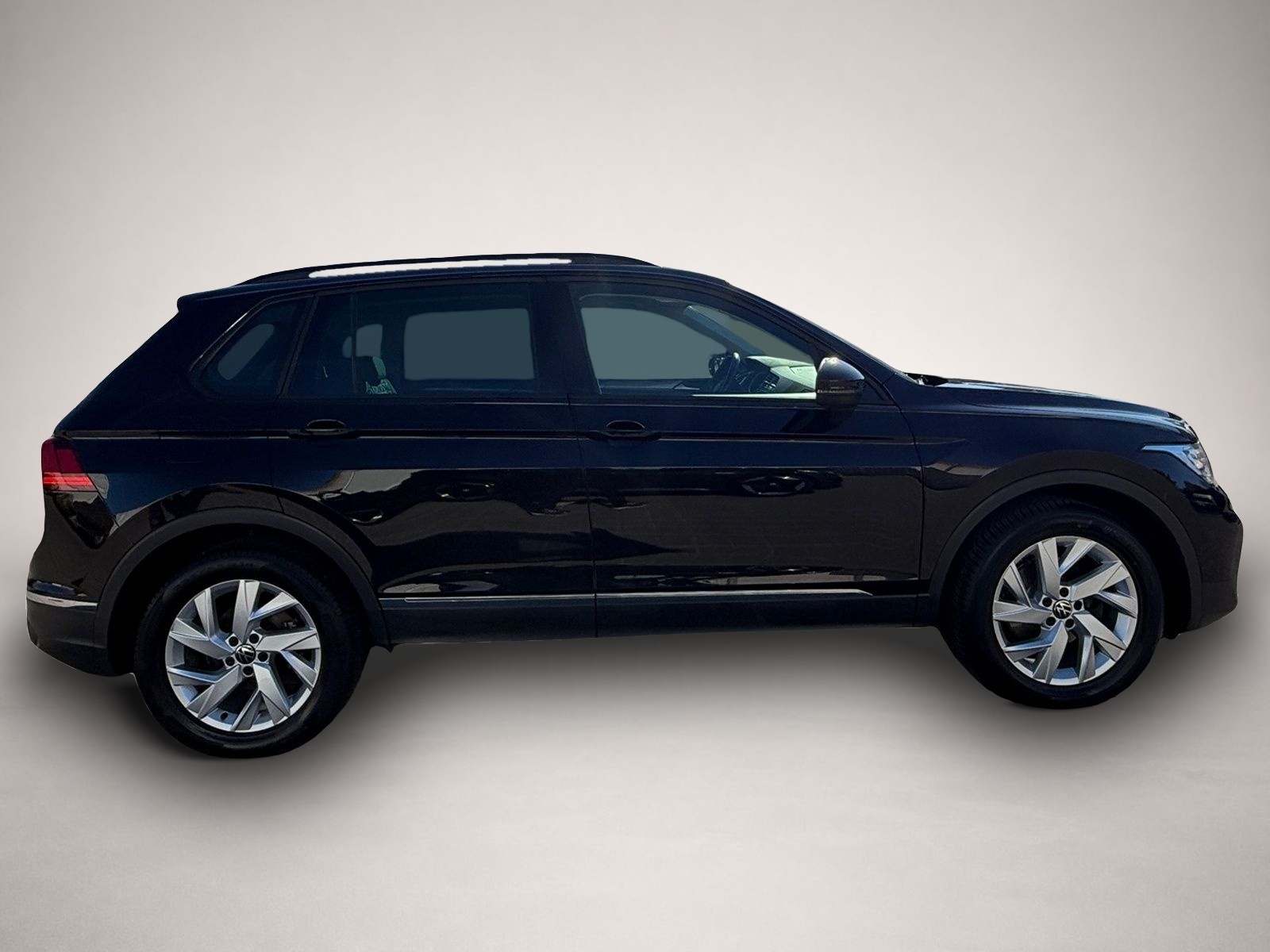 Bild 6 Volkswagen Tiguan 1.5 TSI Life *LED*Navi*Sitzheizung*