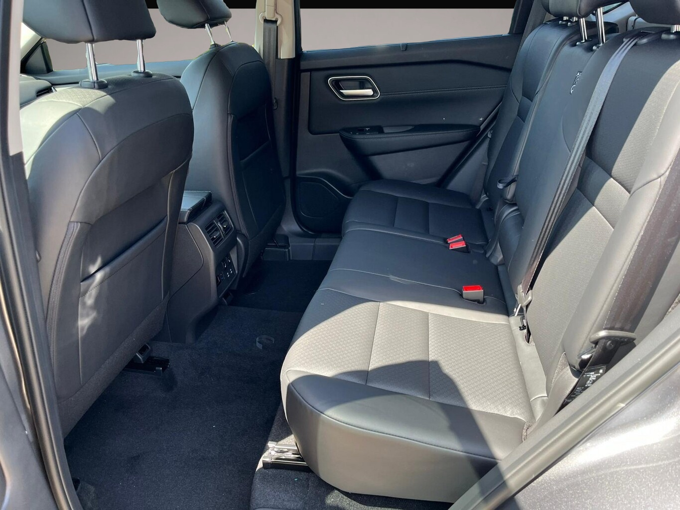 Bild 7 Nissan X-Trail Tekna Pano 4xSHZ HUD PrivG LED 360° Nav