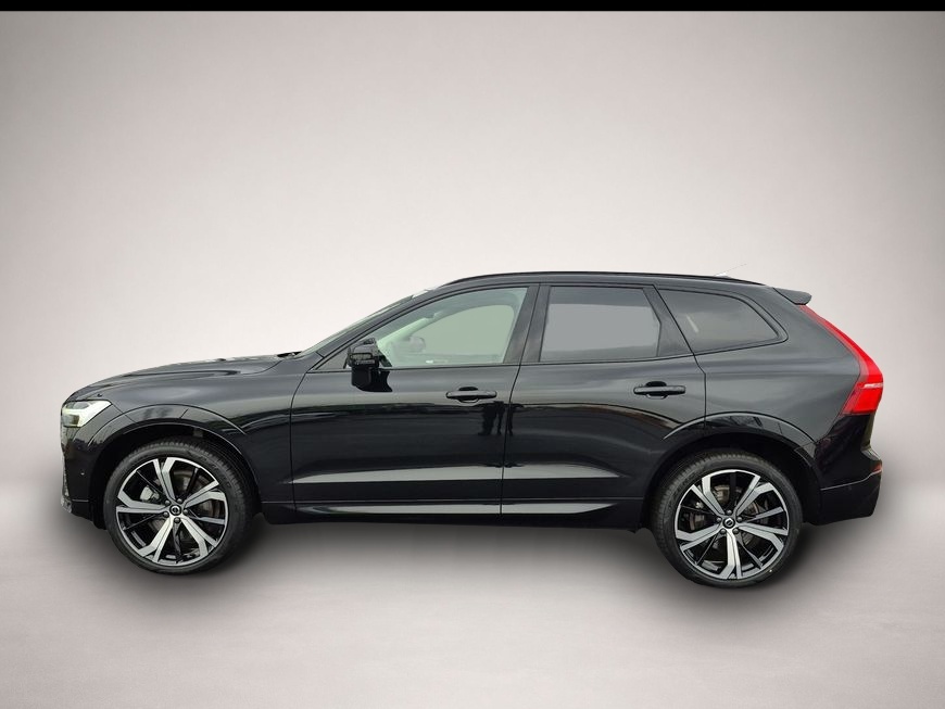 Fotografie 3 des Volvo XC60 B5 B AWD Ultra Dark Winter-Paket*Luft-FW