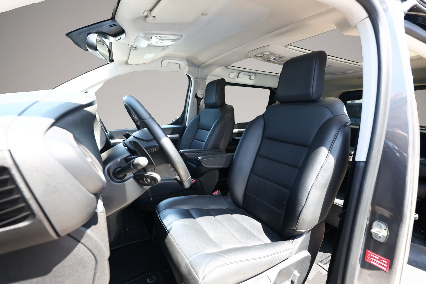 Bild 5 Toyota Proace (Verso) Proace Verso 2.0 D-4D L1 Executive 7S Nav Pano