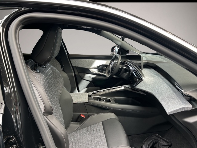 Bild 5 Peugeot 3008 Hybrid 145 Allure 1.2 EU6e