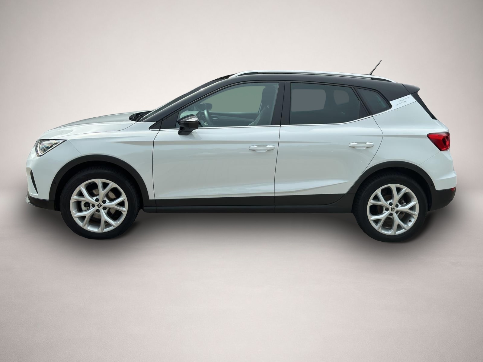 Bild 3 Seat Arona 1.5 TSI DSG AB222EUR FR AHK ALCANTARA NAVI