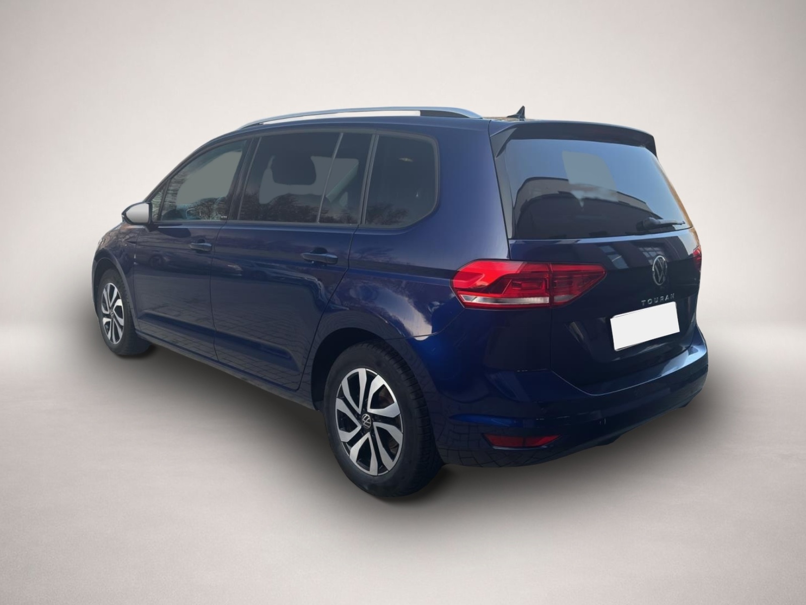 Fotografie 4 des Volkswagen Touran 1.5 TSI Active LED ACC NAVI SHZ PARKP
