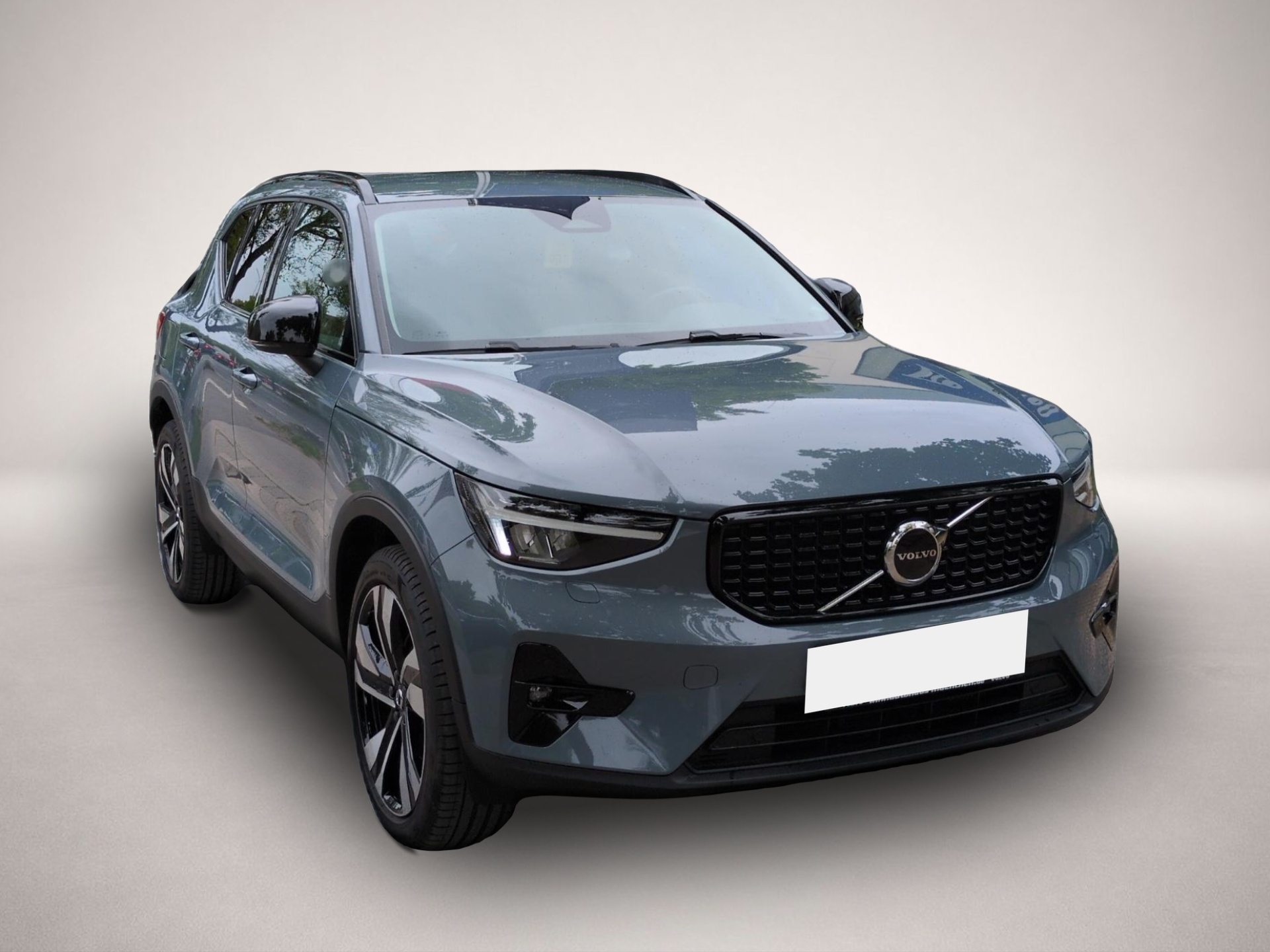 Bild 4 Volvo XC40 XC 40 Plus Dark 2WD