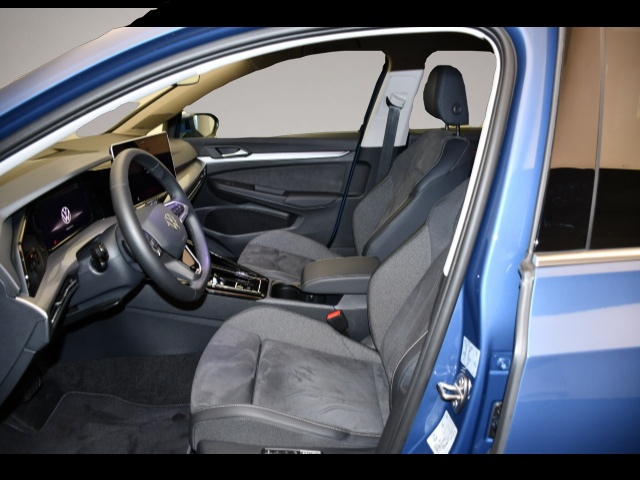 Bild 3 Volkswagen Golf 8 VIII Variant 2.0 TDI DSG Style Matrix/Sta