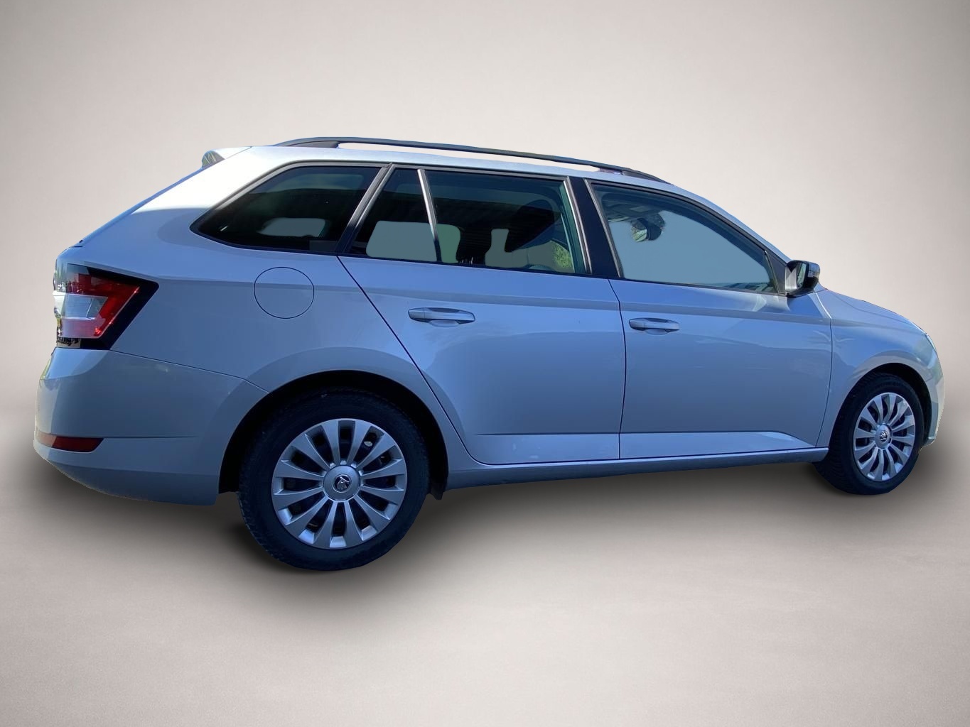 Bild 5 Skoda Fabia Combi 1.0 TSI SMART-LINK+NAVI+DAB+SHZ+PDC+