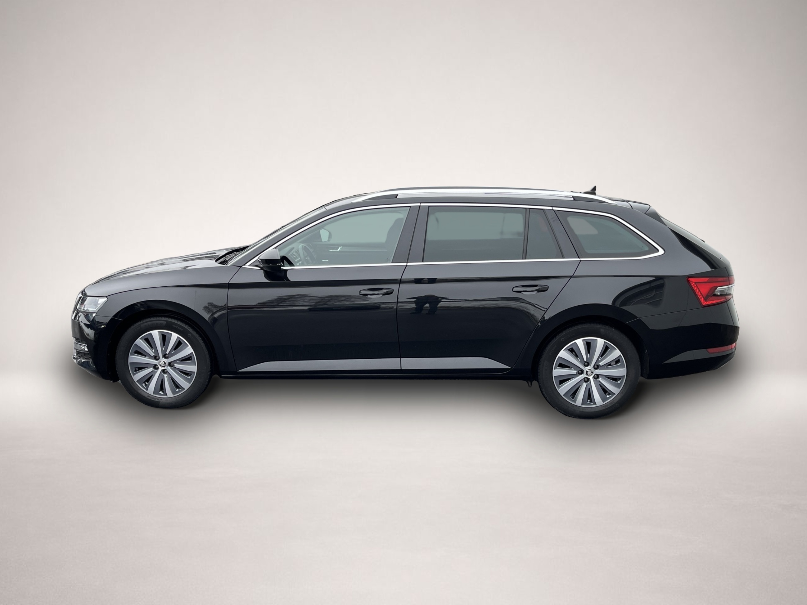 Bild 2 Skoda Superb Combi 2.0 TDI DSG Style AHK VirtCockpit S
