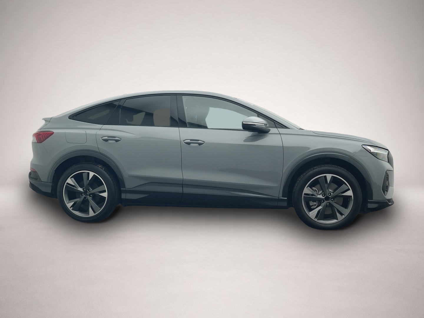 Audi Q4 e-tron Q4 e-tron Sportback 45 advanced 5.-J.-GAR AHK KA - Thumbnail 6