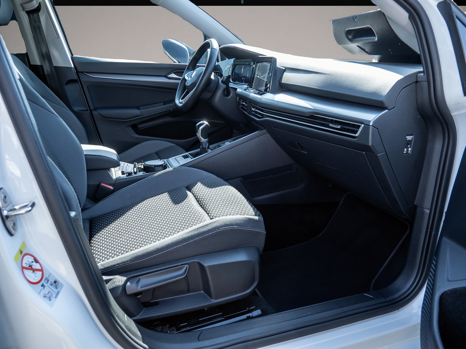 Bild 2 Volkswagen Golf VIII