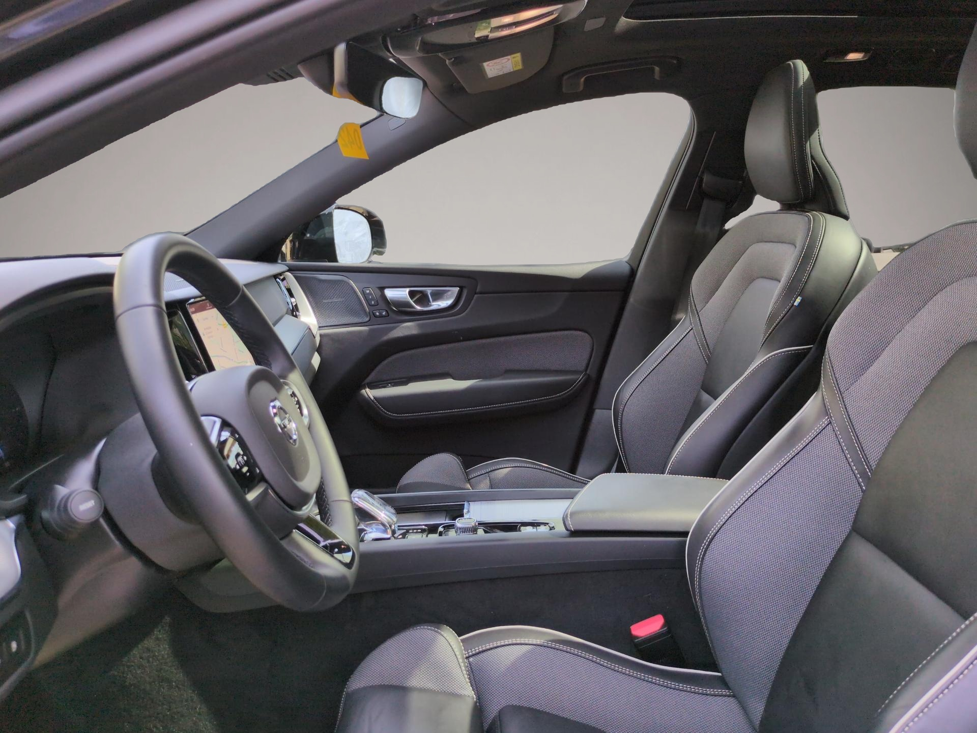 Fotografie 7 des Volvo XC60 XC 60 Plus Black Edition Recharge Plug-In Hybrid