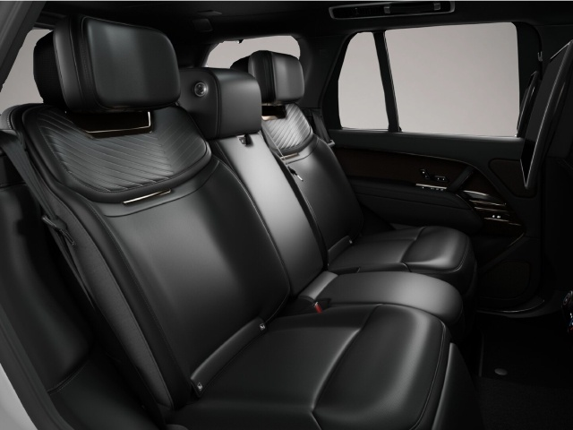 Fotografie 6 des Land Rover Range Rover P615 SV Black Edition AHK Komfortpak