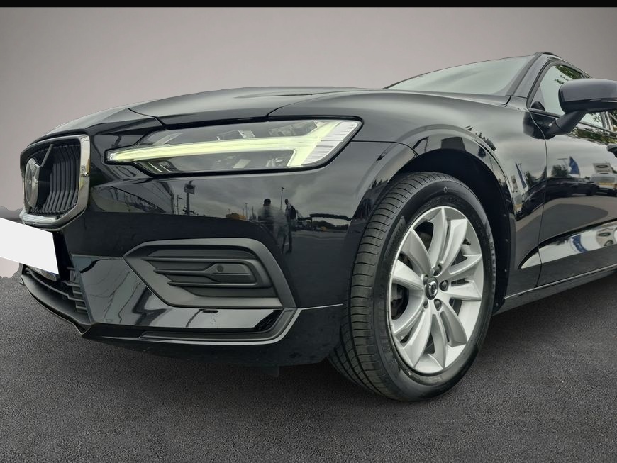 Bild 6 Volvo V60 B4 B DKG Core Winter-Paket*Alarm