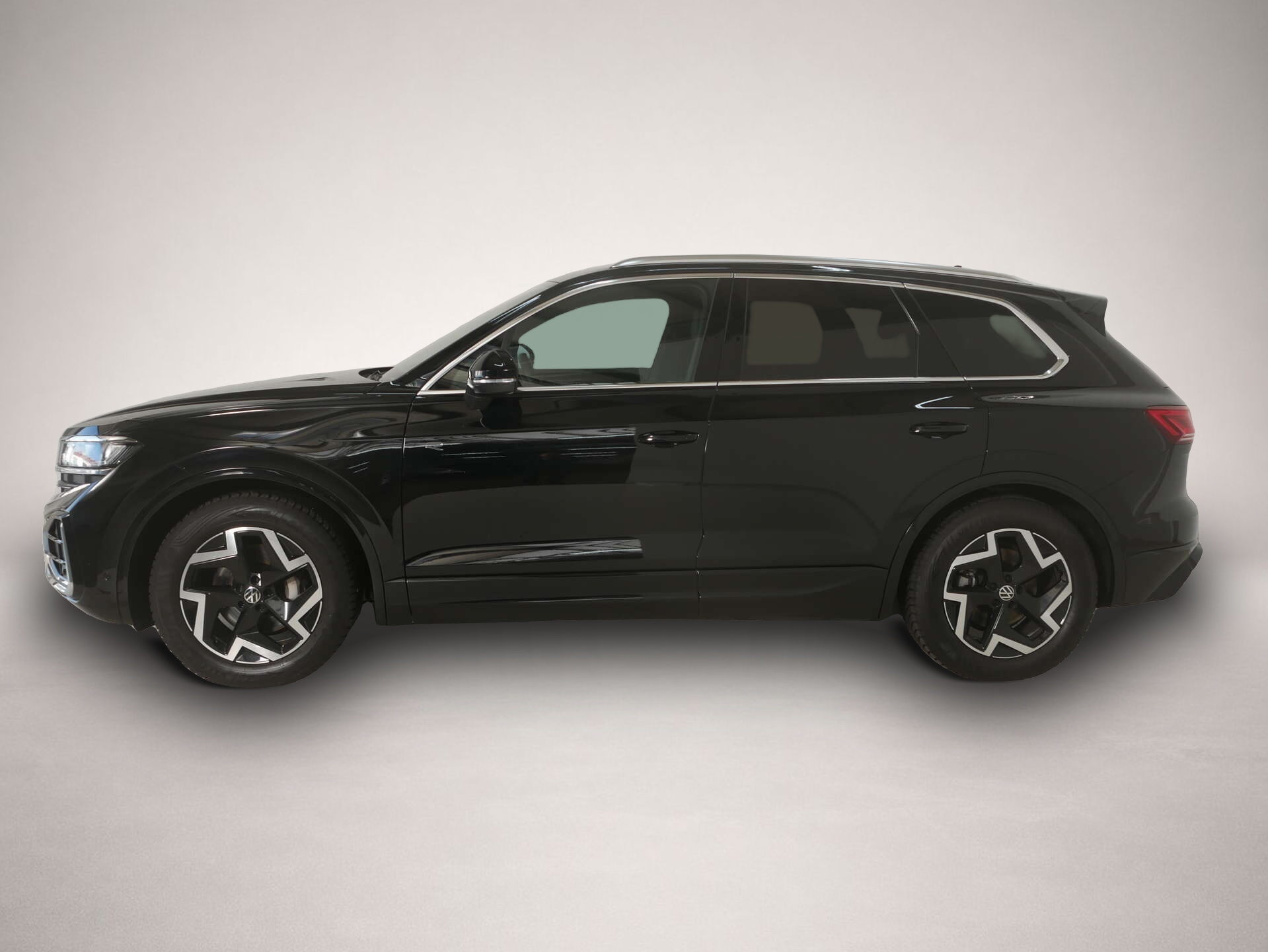 Fotografie des Volkswagen Touareg 3.0 TDI V6 4Motion R-Line