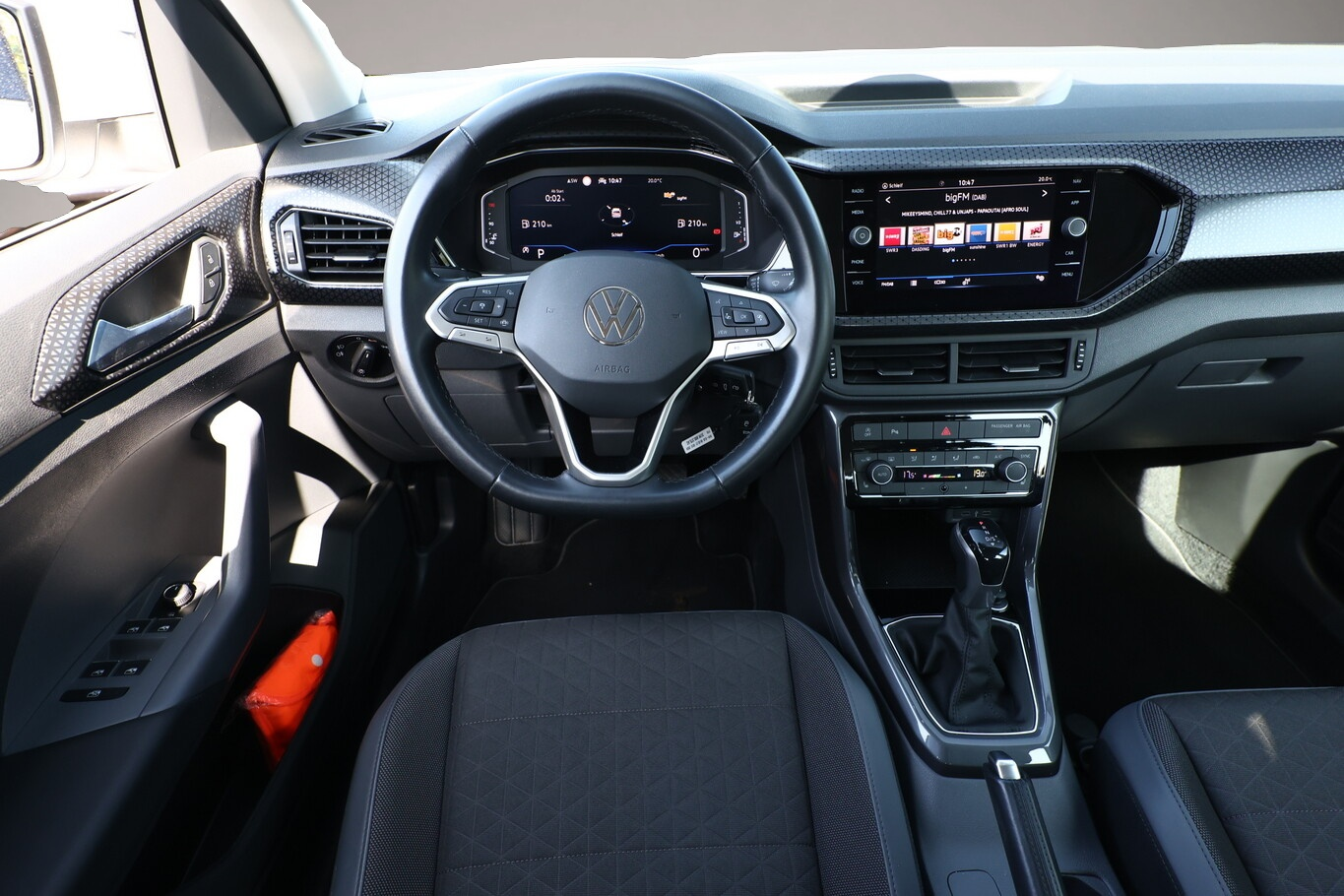 Bild 6 Volkswagen T-Cross 1.5 TSI 150 DSG Style LED Nav ACC PDC