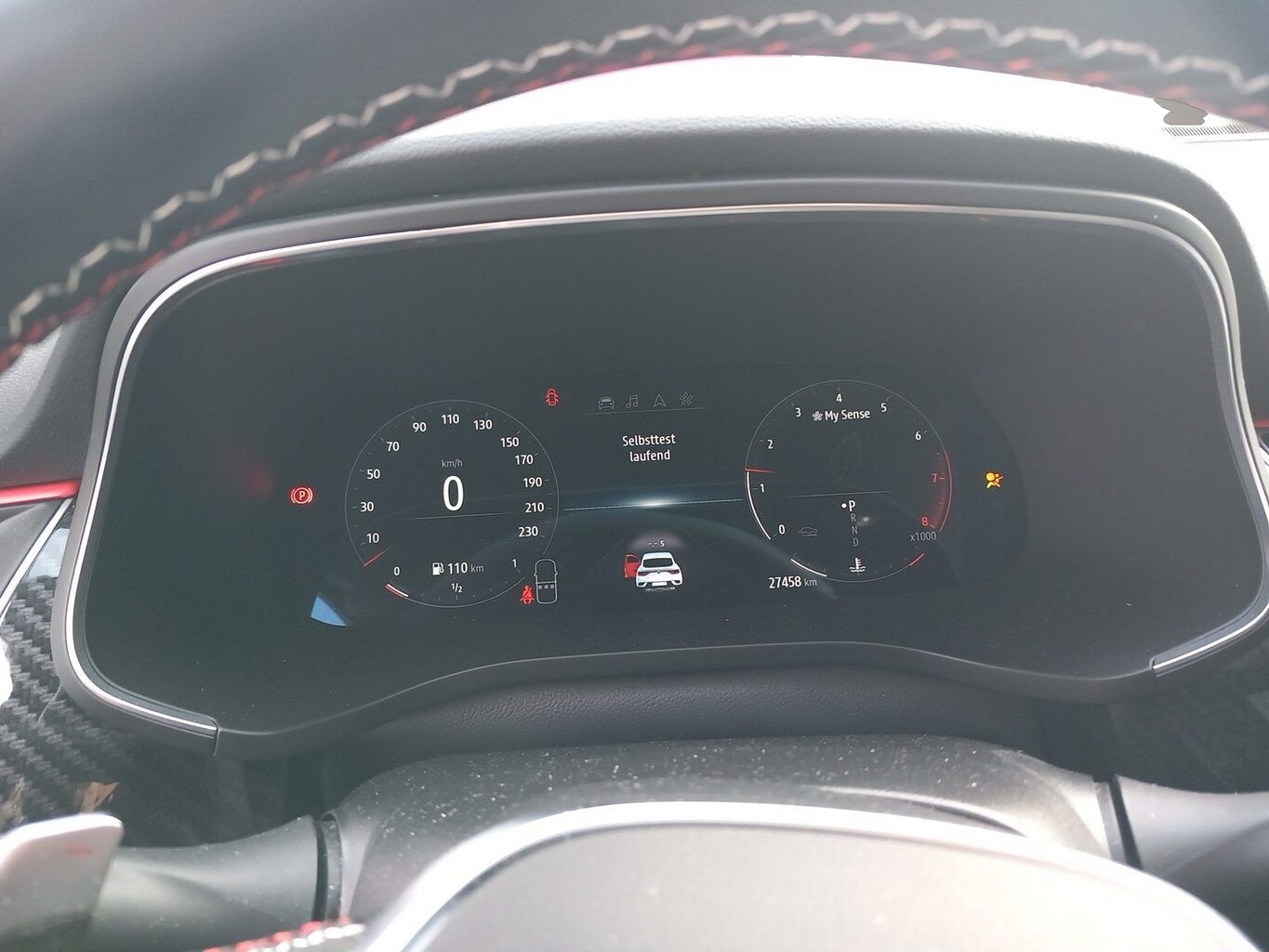 Fotografie des Renault Arkana TCe 160 MHEV EDC R.S. Line Nav ParkAs SHZ