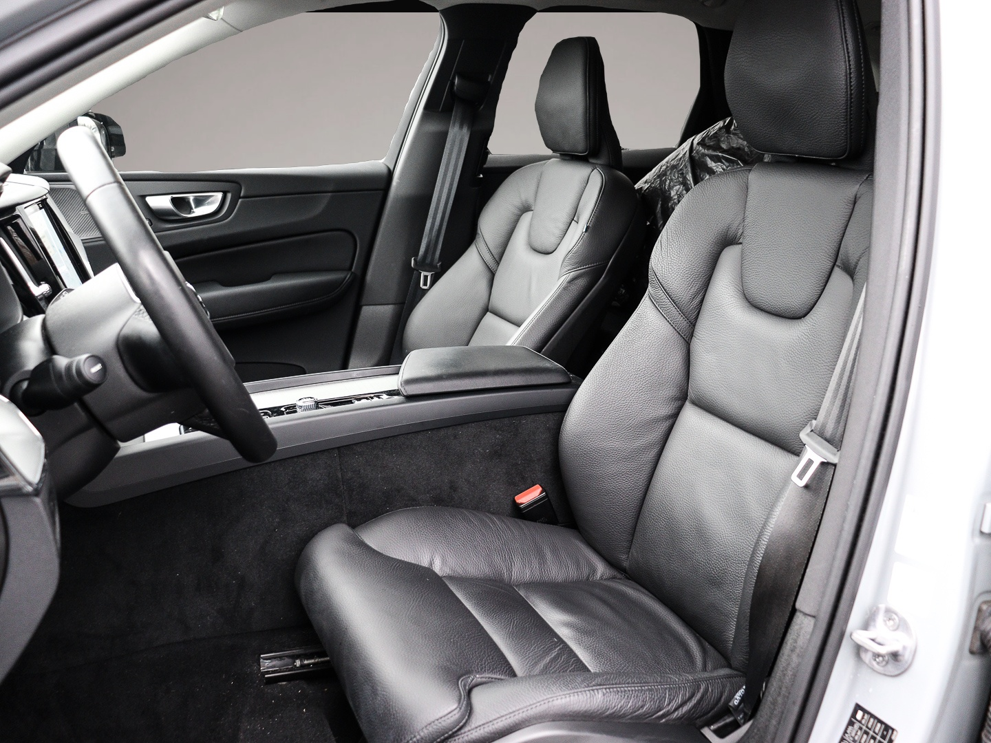 Bild 6 Volvo XC60 Plus Dark 2WD Digitales Cockpit Memory Sitz