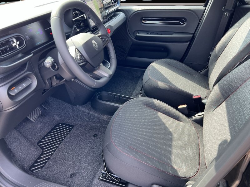 Bild 4 Renault Twingo E-TECH 80 Urban Range Techno CCS+SHZ+RFK+