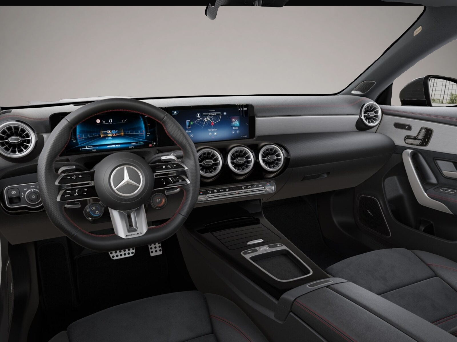 Bild 2 Mercedes-Benz CLA 35 AMG