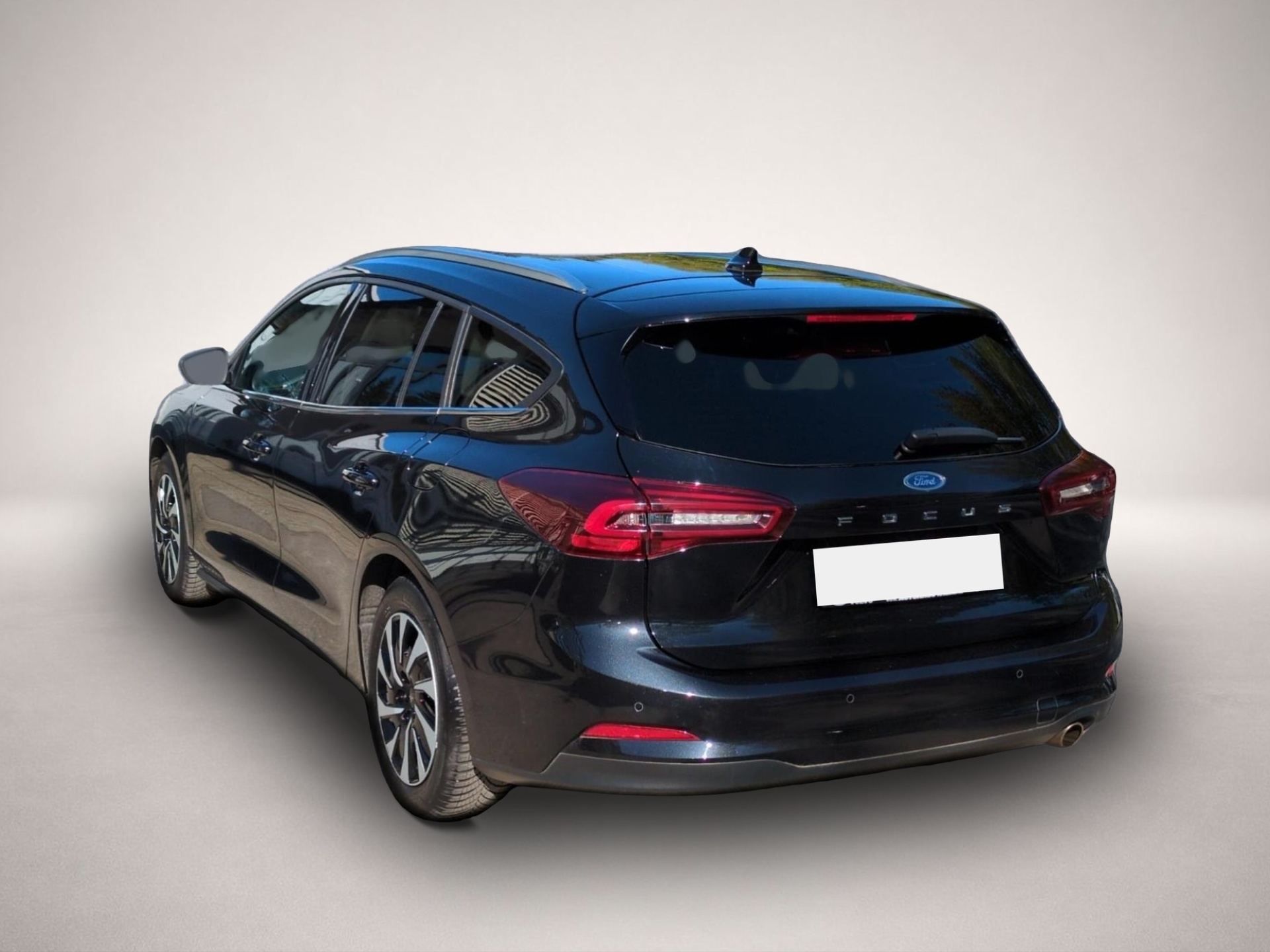 Bild 2 Ford Focus Turnier 1.0 EcoBoost Titanium Bluetooth Na
