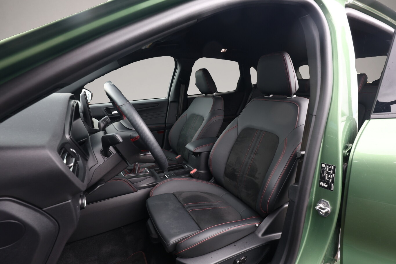 Bild 6 Ford Kuga 1.5 EcoBoost 150 ST-Line X LED Nav ACC 17Z