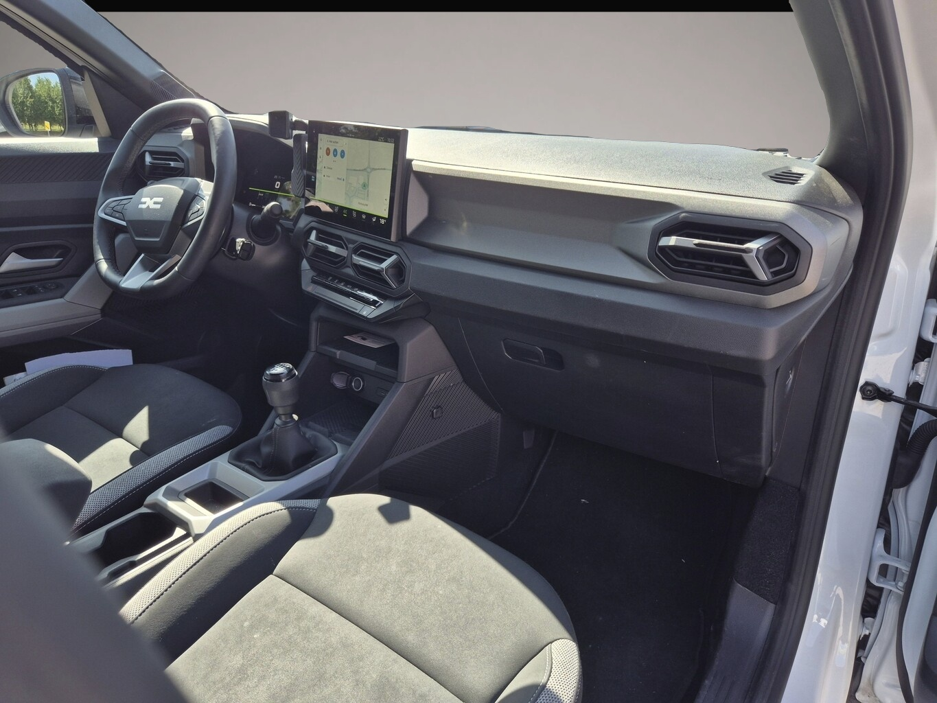 Bild 5 Dacia Bigster 1.2 TCe 140 MHEV Journey Nav SHZ eHK ACC