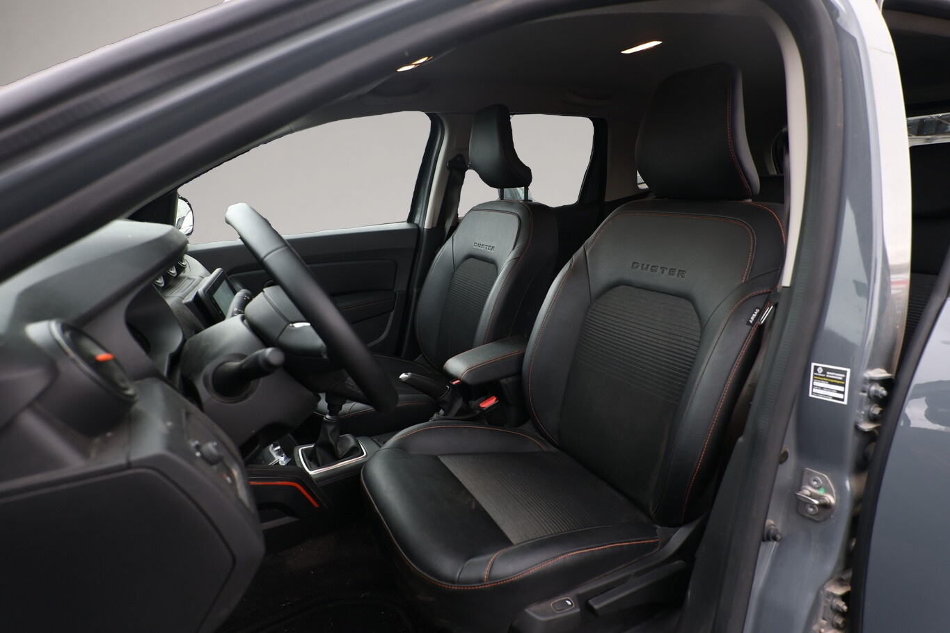 Fotografie des Dacia Duster II 1.3 TCe 150 Extreme 4WD Nav Kamera