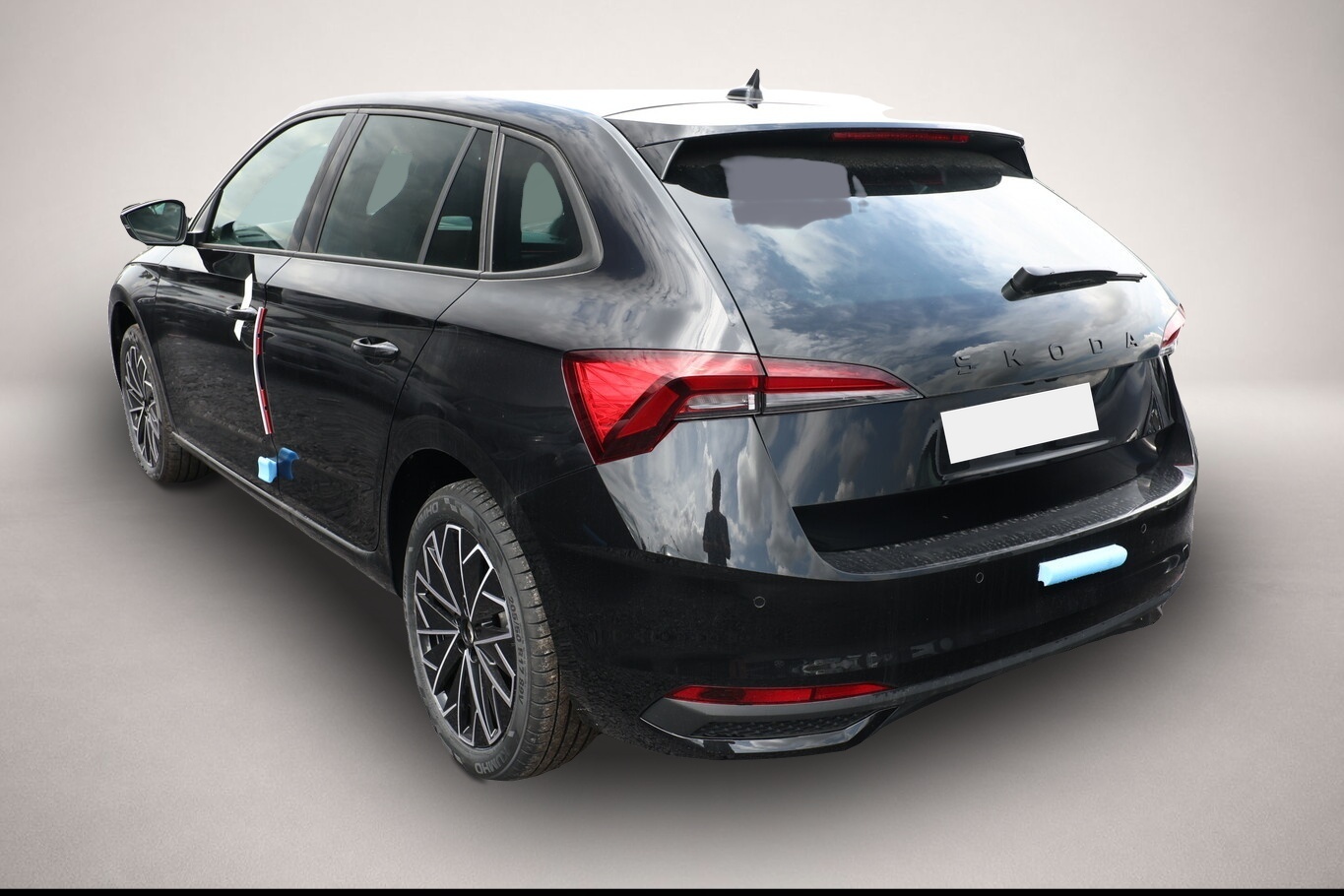 Bild 4 Skoda Scala DSG Dynamic ACC SideA Kam Kessy SHZ SunS