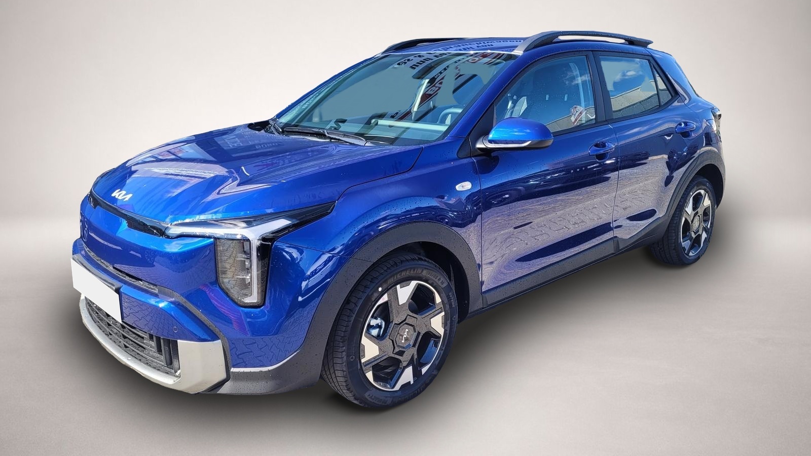 Vehicle image 0