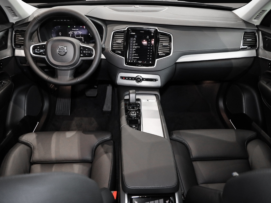 Bild 4 Volvo XC90 T8 AWD Plug-in Hybrid Plus Dark 7-Sitzer Li